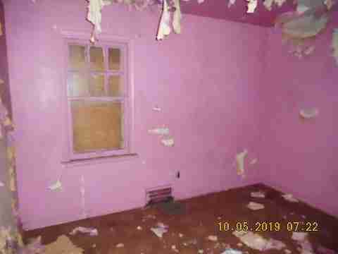 9042 Burt (13)_m.jpg